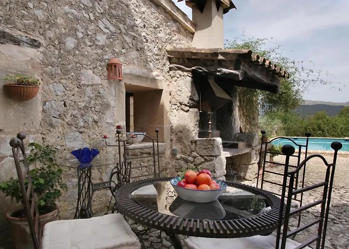 Guillo- 300 Jahre Geschichte An Einem Zeitlosen Ort By Interhome * Pollença