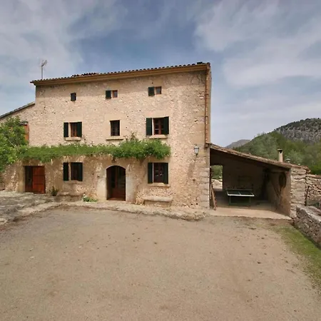 Guillo- 300 Jahre Geschichte An Einem Zeitlosen Ort By Interhome Pollenca