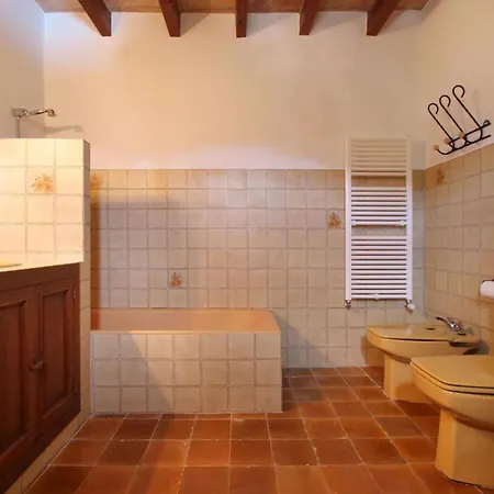 Guillo- 300 Jahre Geschichte An Einem Zeitlosen Ort By Interhome Holiday home Pollenca