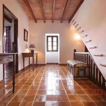 Holiday home Guillo- 300 Jahre Geschichte An Einem Zeitlosen Ort By Interhome