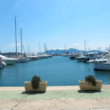 Guillo- 300 Jahre Geschichte An Einem Zeitlosen Ort By Interhome Holiday home *