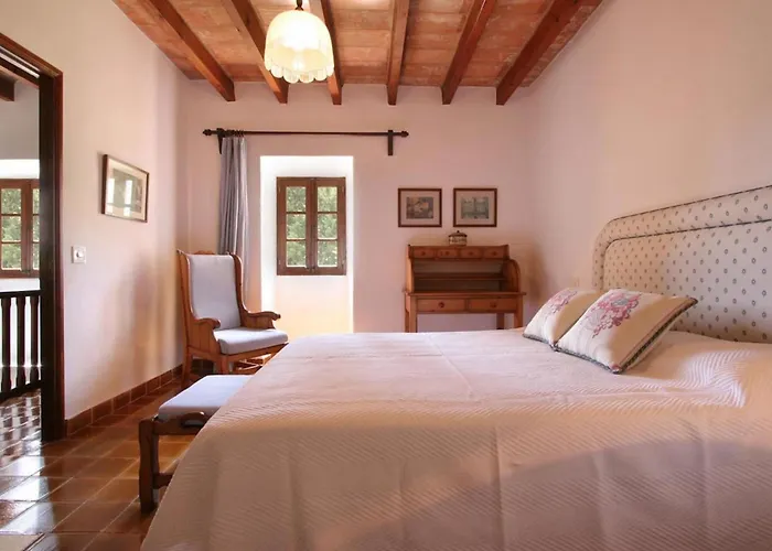 Guillo- 300 Jahre Geschichte An Einem Zeitlosen Ort By Interhome * Pollença