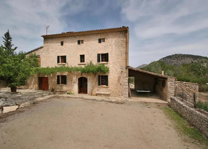 Guillo- 300 Jahre Geschichte An Einem Zeitlosen Ort By Interhome Pollenca