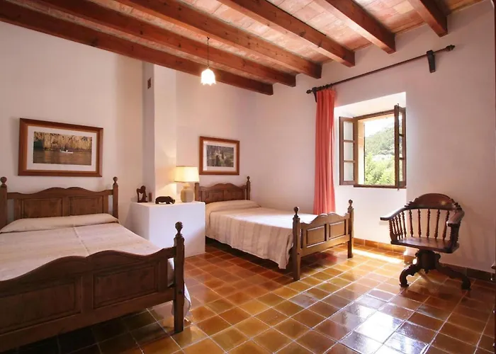 Guillo- 300 Jahre Geschichte An Einem Zeitlosen Ort By Interhome Holiday home *