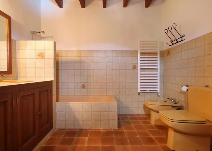 Guillo- 300 Jahre Geschichte An Einem Zeitlosen Ort By Interhome Holiday home Pollenca