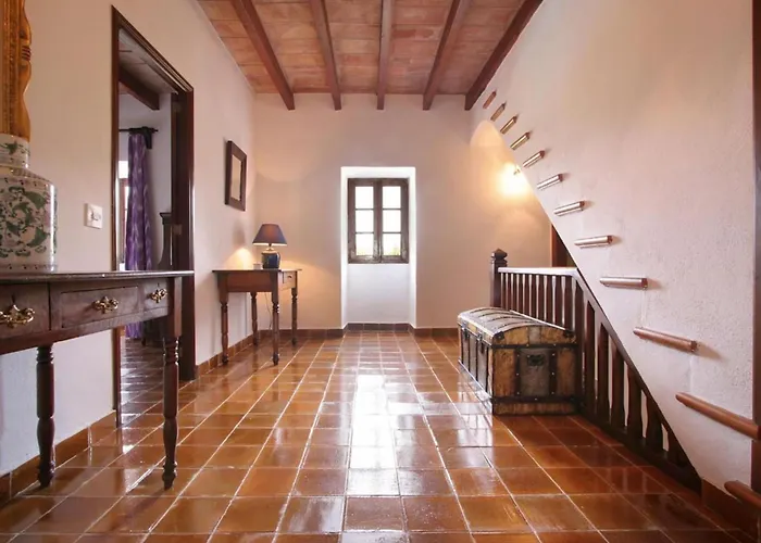 Holiday home Guillo- 300 Jahre Geschichte An Einem Zeitlosen Ort By Interhome