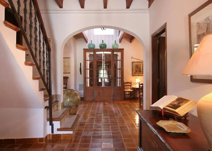 Holiday home Guillo- 300 Jahre Geschichte An Einem Zeitlosen Ort By Interhome Pollenca