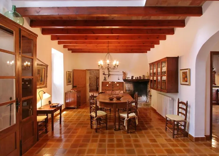 Guillo- 300 Jahre Geschichte An Einem Zeitlosen Ort By Interhome