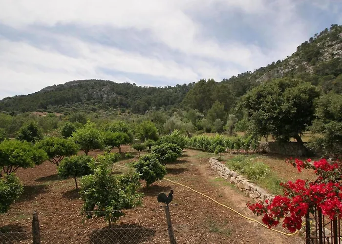 Guillo- 300 Jahre Geschichte An Einem Zeitlosen Ort By Interhome