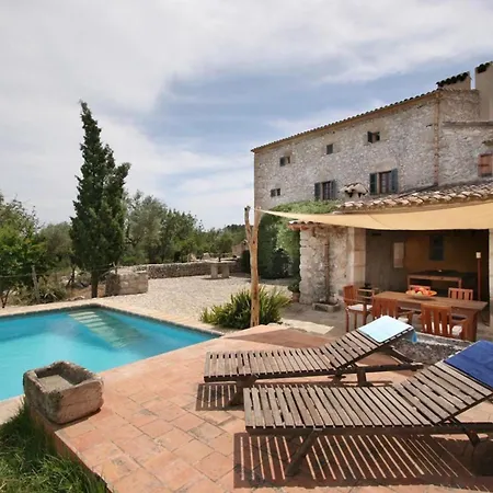 Guillo- 300 Jahre Geschichte An Einem Zeitlosen Ort By Interhome *