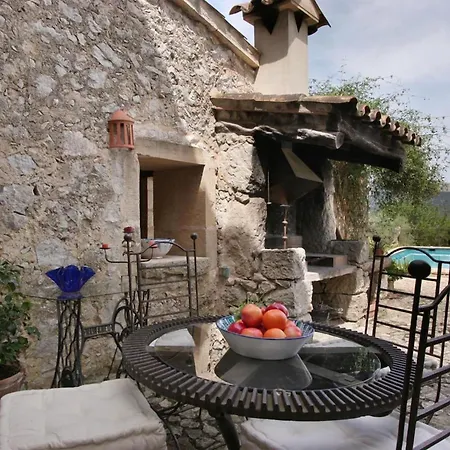 Guillo- 300 Jahre Geschichte An Einem Zeitlosen Ort By Interhome * Pollensa