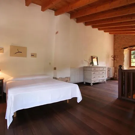 Guillo- 300 Jahre Geschichte An Einem Zeitlosen Ort By Interhome *