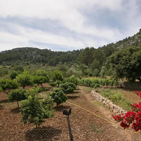 Guillo- 300 Jahre Geschichte An Einem Zeitlosen Ort By Interhome