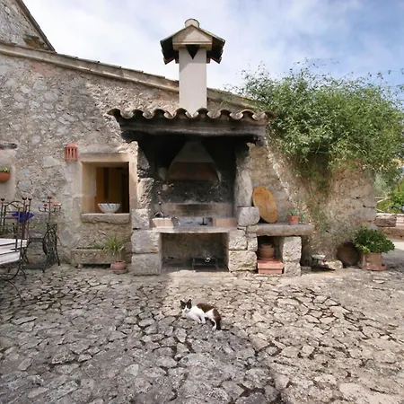 Guillo- 300 Jahre Geschichte An Einem Zeitlosen Ort By Interhome Ferienhaus Pollença